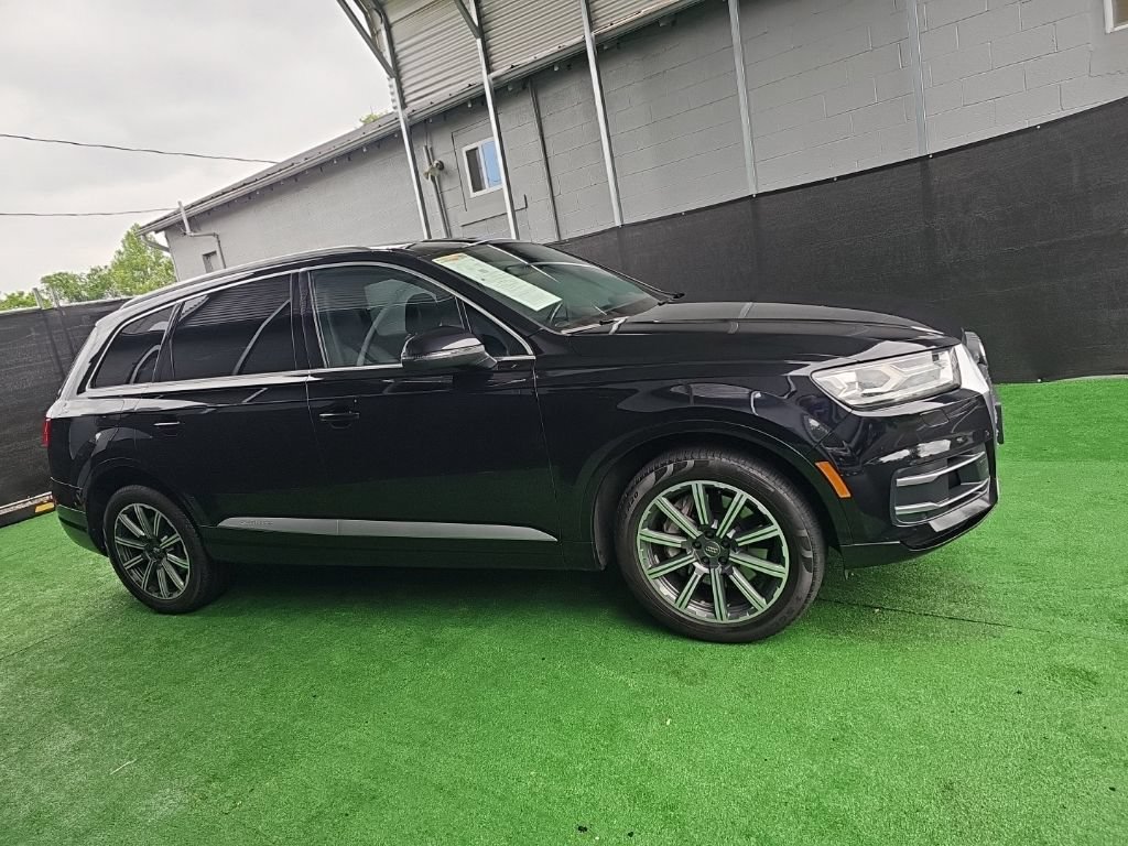 Used 2017 Audi Q7 3.0T Premium Plus AWD/4WD image 4
