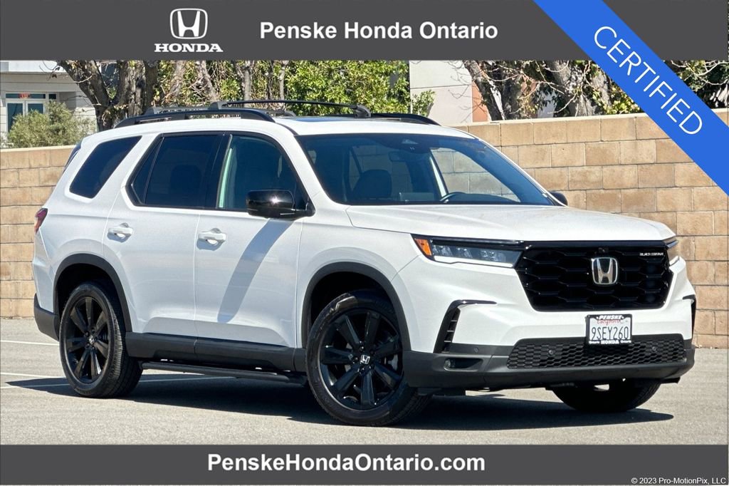 Certified 2025 Honda Pilot Black Edition image 1