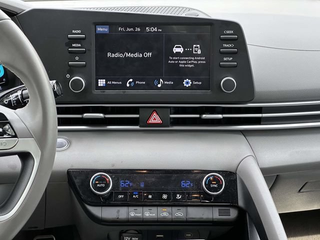 Certified 2025 Hyundai Elantra Sport FWD image 9