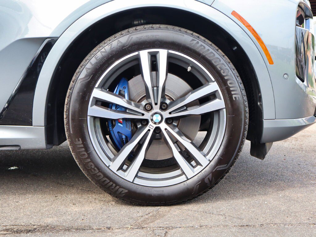 Used 2025 BMW X7 xDrive40i w/ M Sport Package AWD/4WD image 67