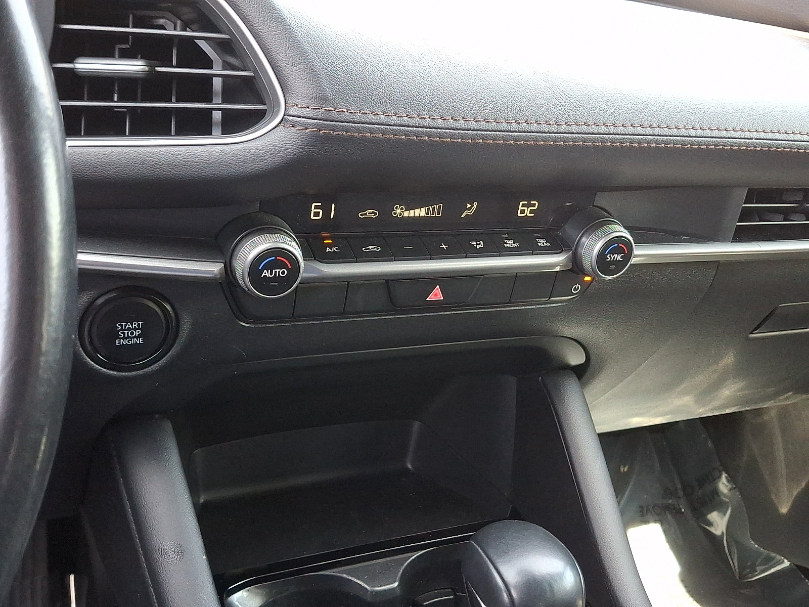 Used 2024 MAZDA MAZDA3 s FWD image 15