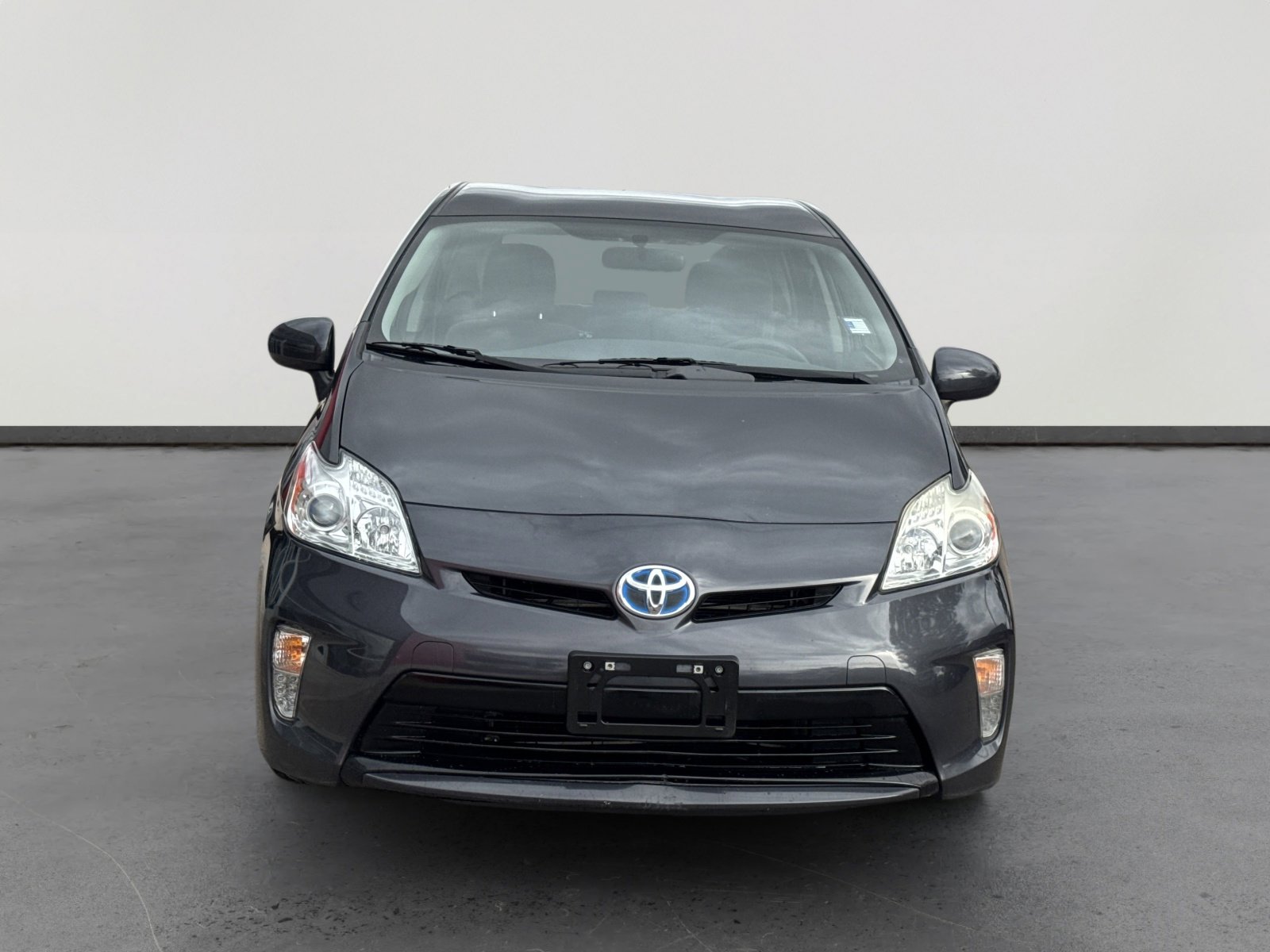 Used 2015 Toyota Prius Two image 2