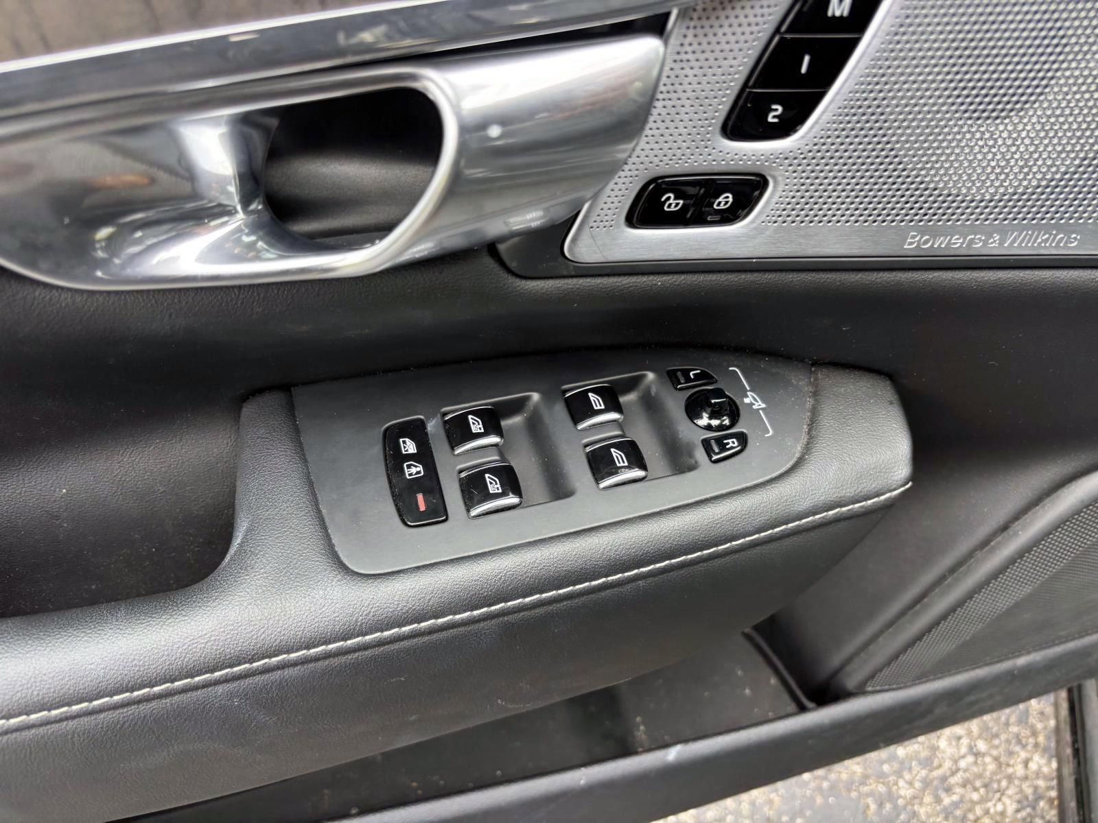 Used 2023 Volvo S90 B6 Ultimate w/ Lounge Package AWD/4WD image 12