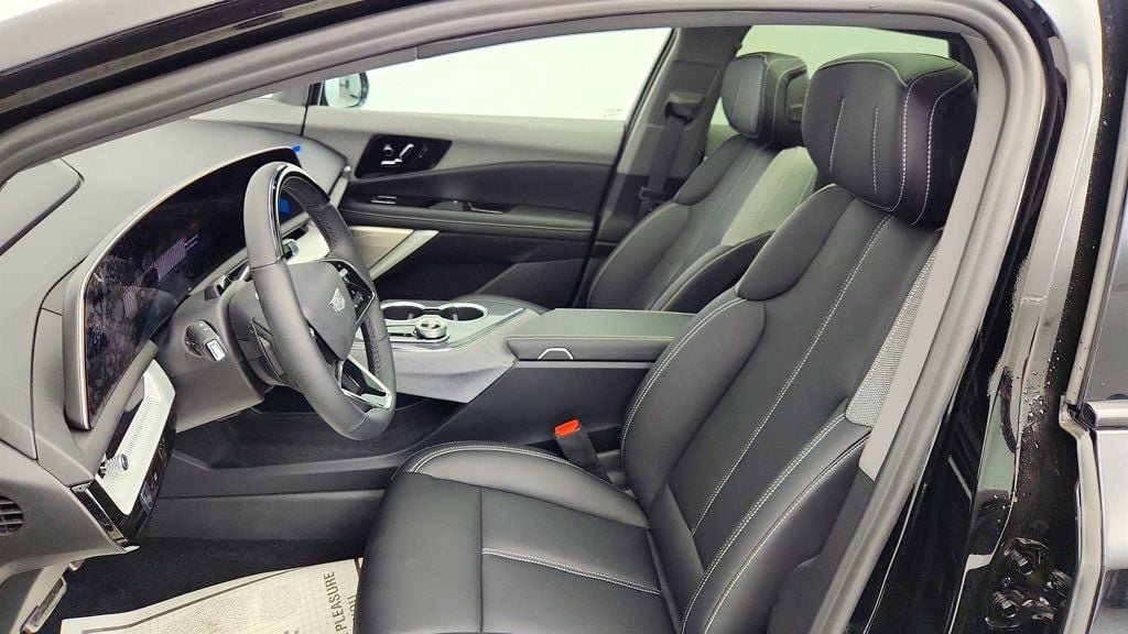 Used 2026 Cadillac Optiq Luxury 1 AWD/4WD image 20
