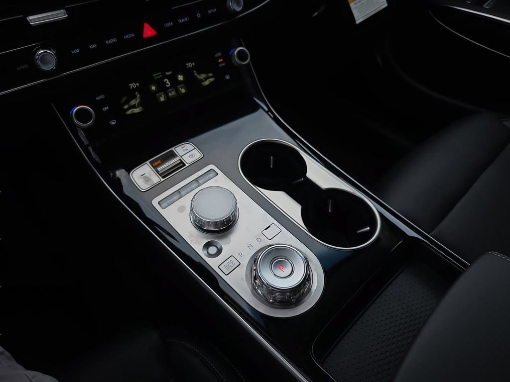 New 2026 Genesis GV70 2.5T AWD/4WD image 18