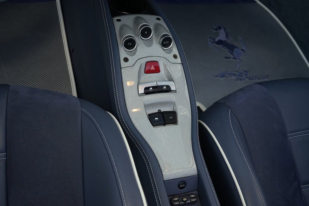 Used 2015 Ferrari 458 Spider image 20