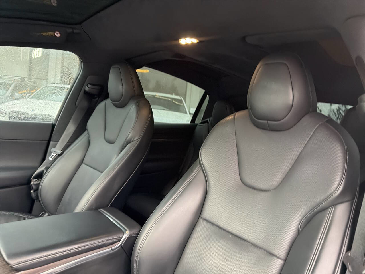 Used 2022 Tesla Model X image 31