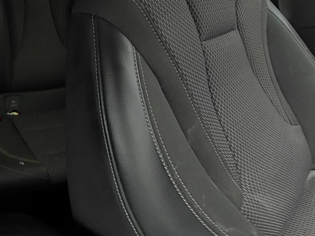 Used 2022 Buick Envision Preferred FWD image 14