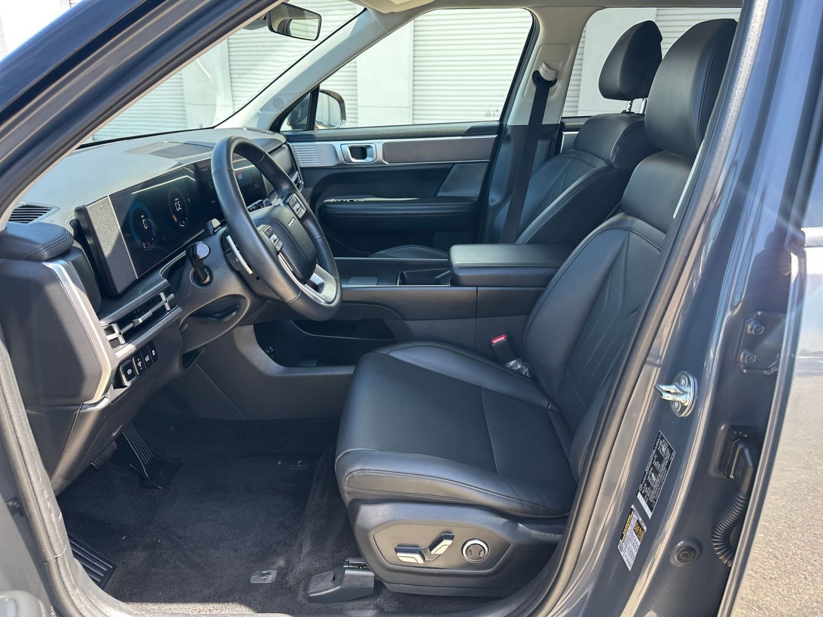 Used 2025 Hyundai Santa Fe SEL image 29