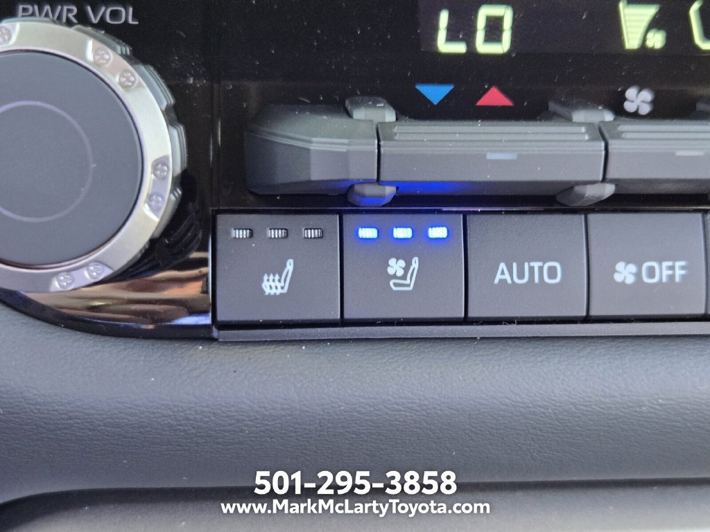 New 2026 Toyota Sequoia Platinum AWD/4WD image 18