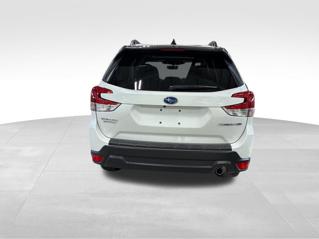 Certified 2024 Subaru Forester Limited image 9