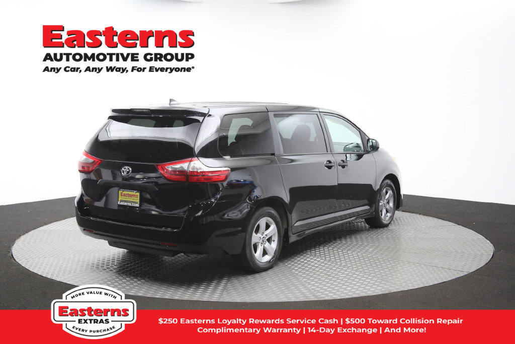 Used 2020 Toyota Sienna L FWD image 41