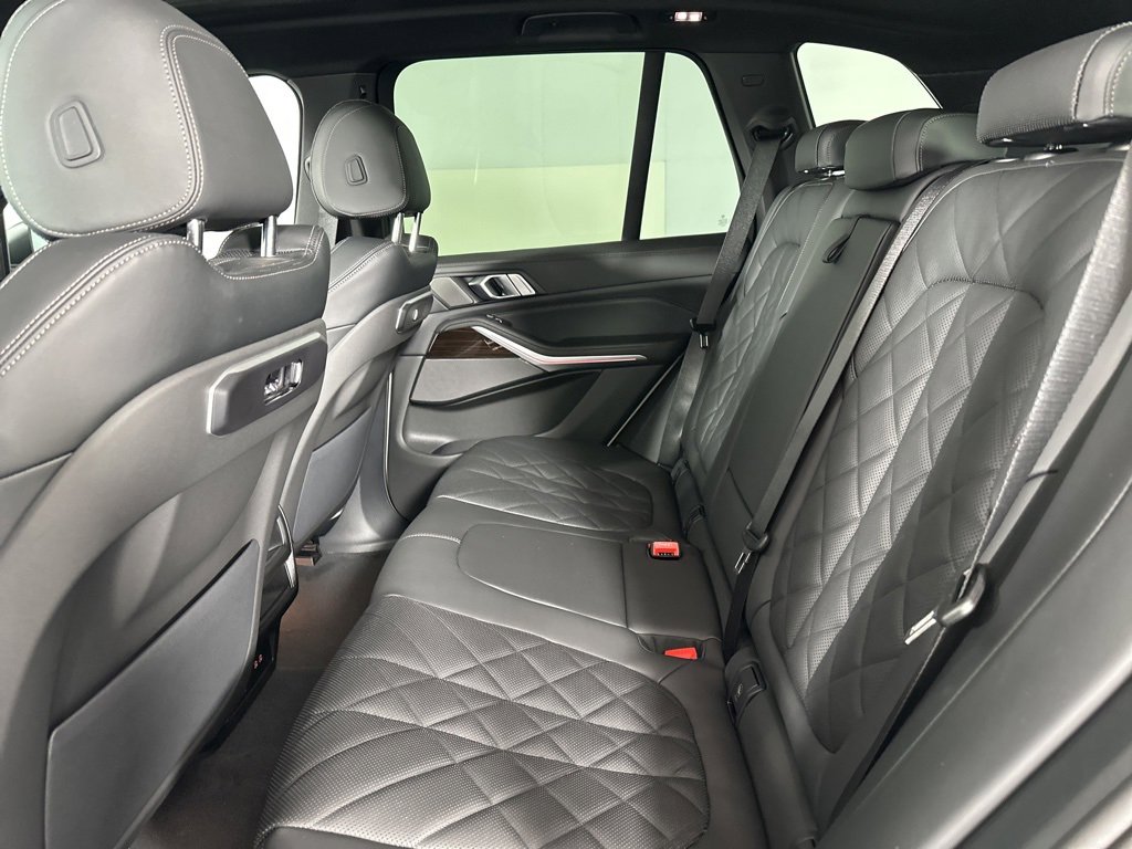 New 2026 BMW X5 xDrive50e w/ Premium Package image 18