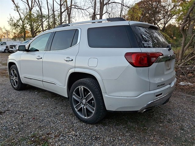 Used 2017 GMC Acadia Denali w/ Technology Package image 4
