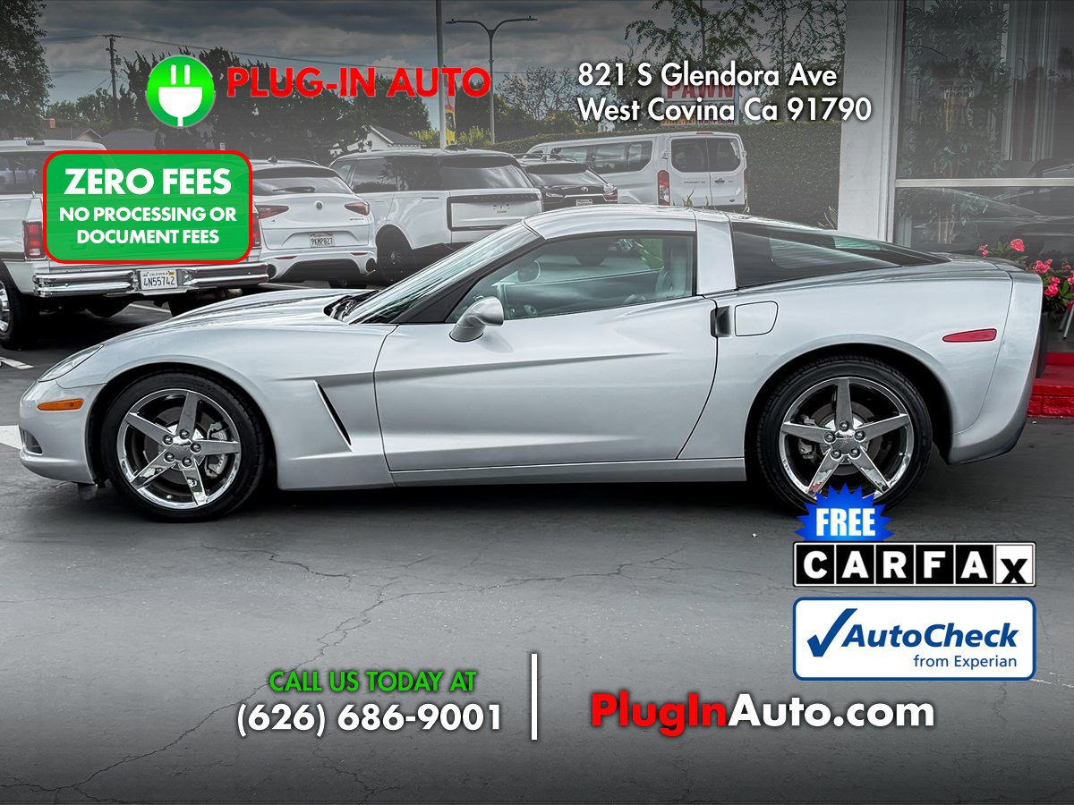 Used 2012 Chevrolet Corvette Coupe w/ 2LT Preferred Equipment Group RWD image 9