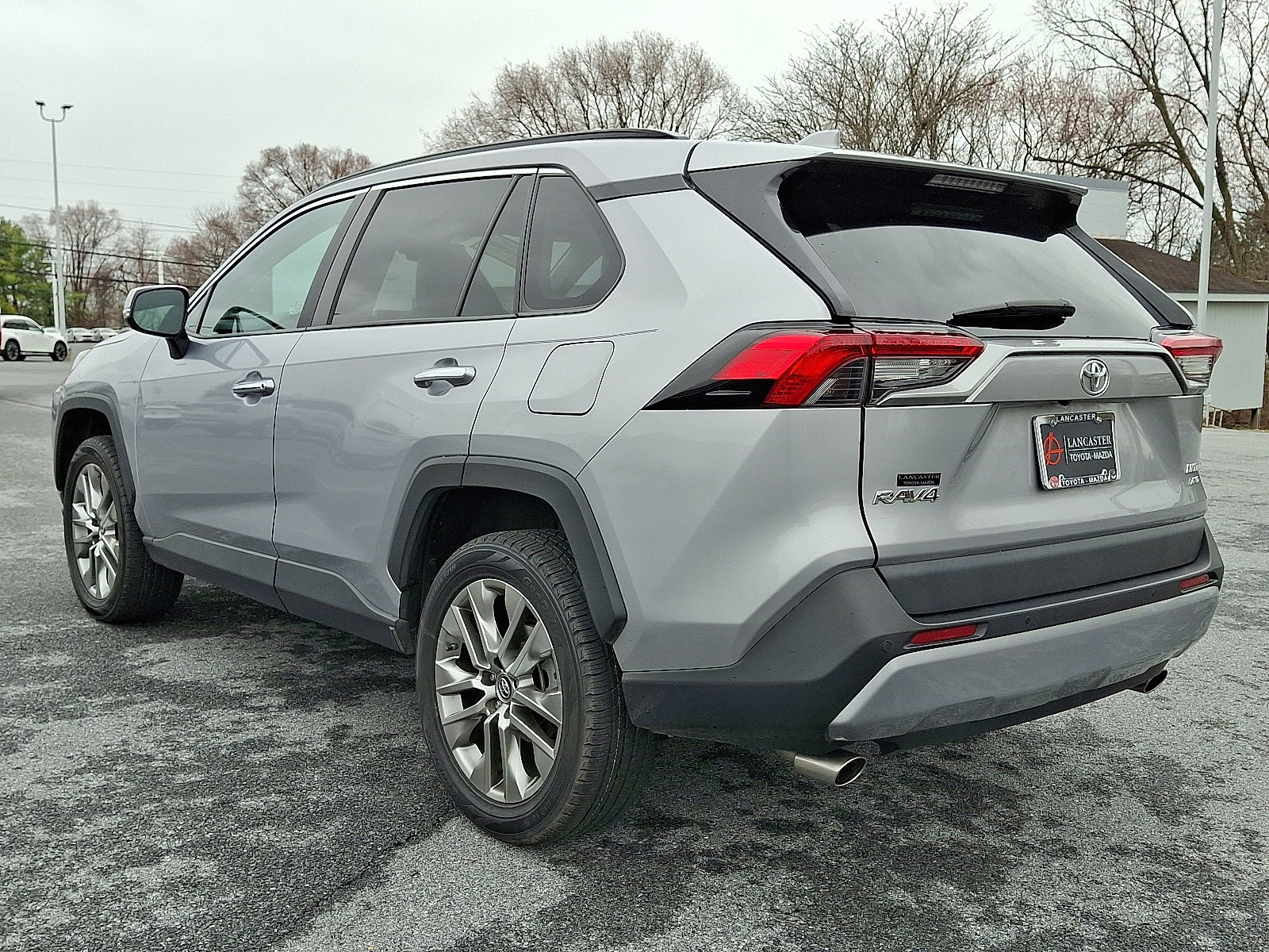 Used 2019 Toyota RAV4 Limited w/ All Weather Liner Package AWD/4WD image 5