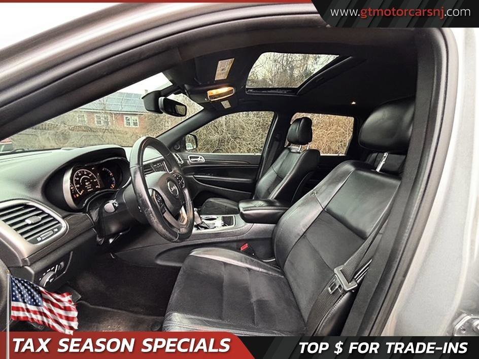 Used 2018 Jeep Grand Cherokee Altitude RWD image 11