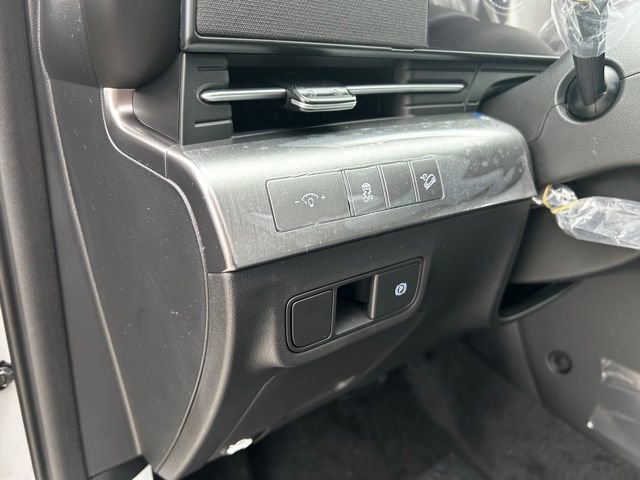 New 2026 Hyundai Kona SEL Premium image 18