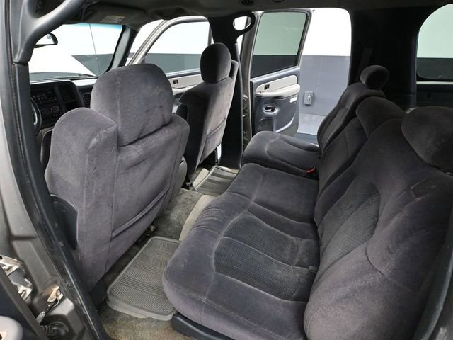 Used 2002 Chevrolet Suburban LS image 31