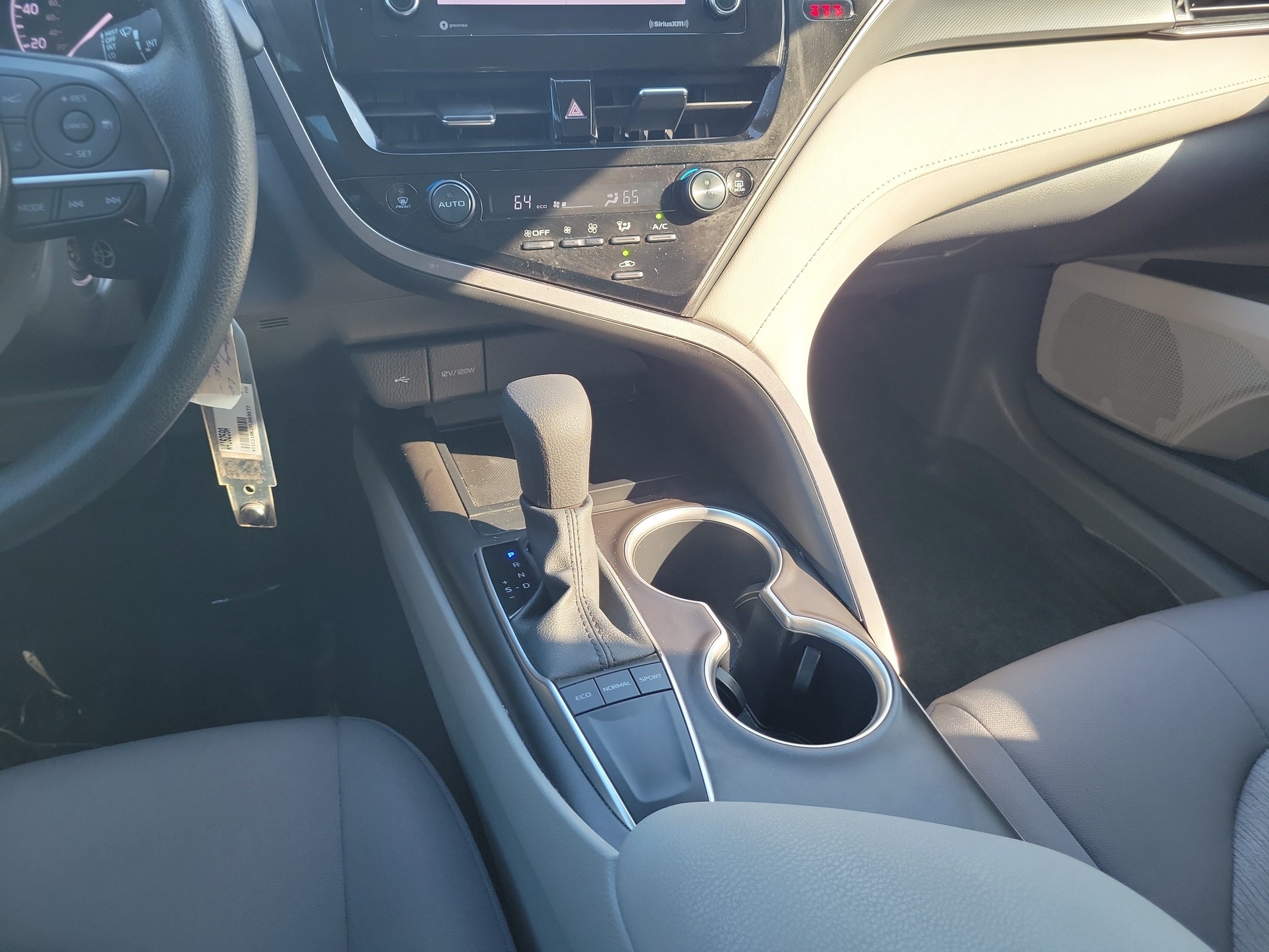 Used 2024 Toyota Camry LE FWD image 18