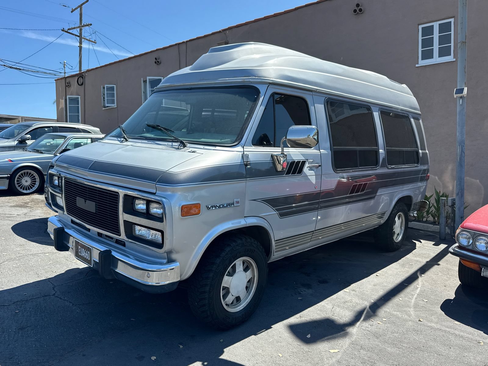 Used 1995 GMC G2500 Vandura RWD image 2