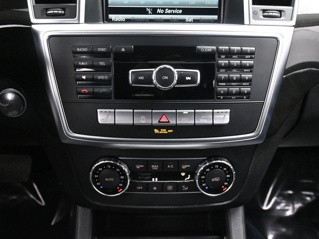 Used 2016 Mercedes-Benz GL 450 4MATIC w/ Premium I Package image 34