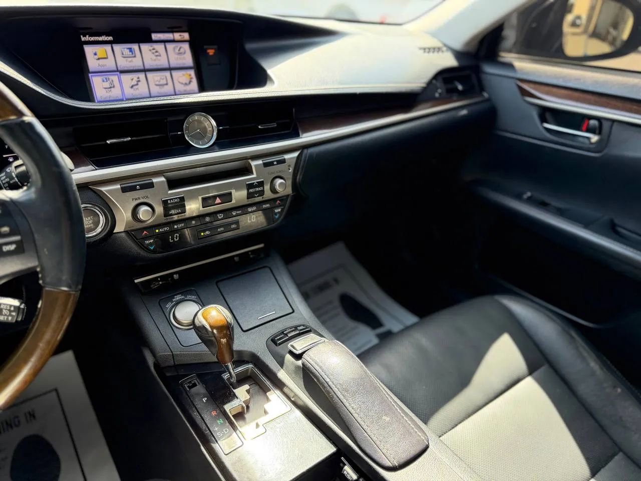 Used 2014 Lexus ES 350 w/ Premium Package FWD image 49