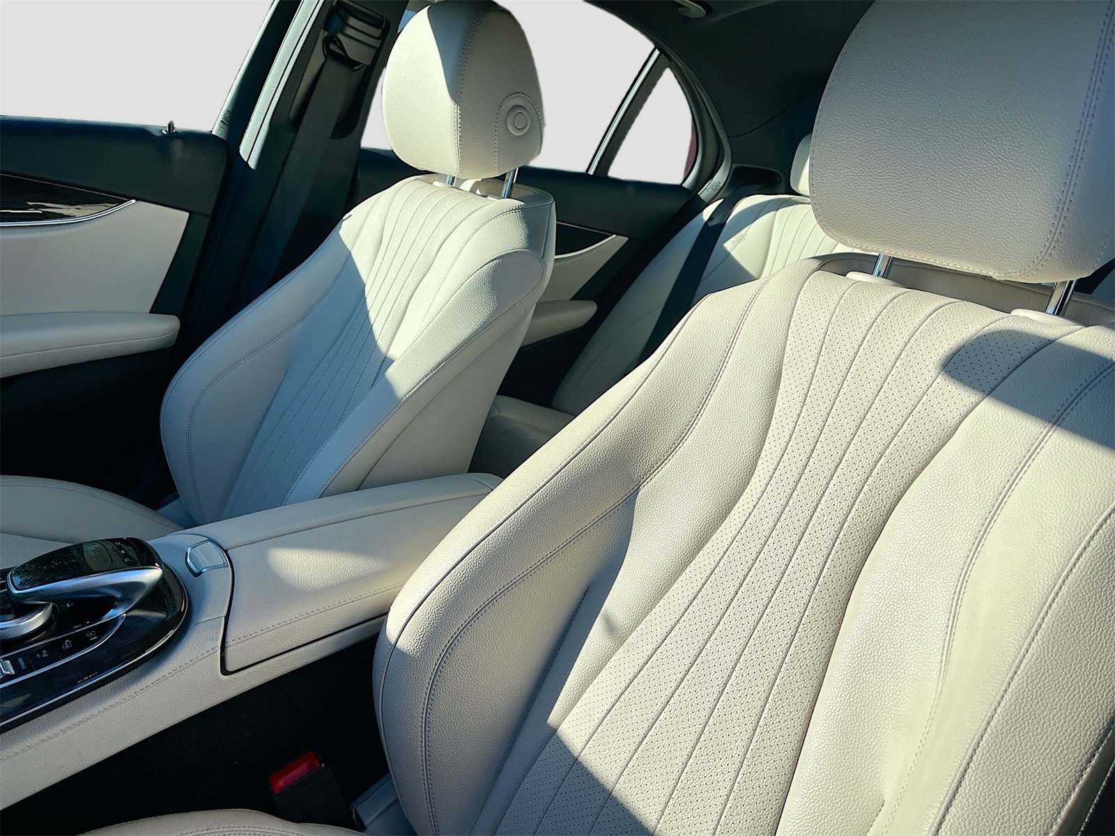 Used 2020 Mercedes-Benz E 450 4MATIC Sedan image 22