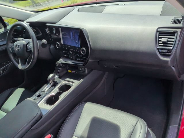 Used 2024 Lexus NX 250 FWD image 19
