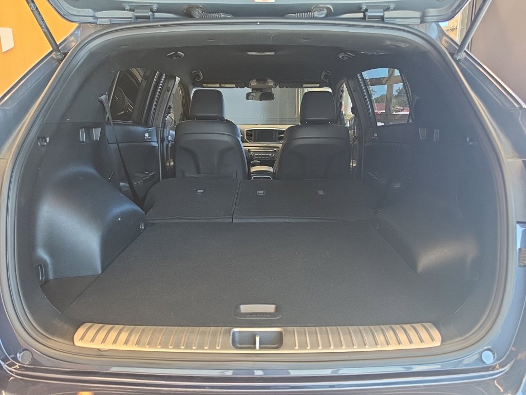 Certified 2021 Kia Sportage S FWD image 40