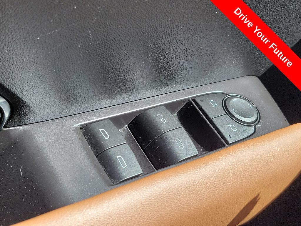 Used 2023 GMC Canyon AT4 w/ AT4 Premium Package AWD/4WD image 15