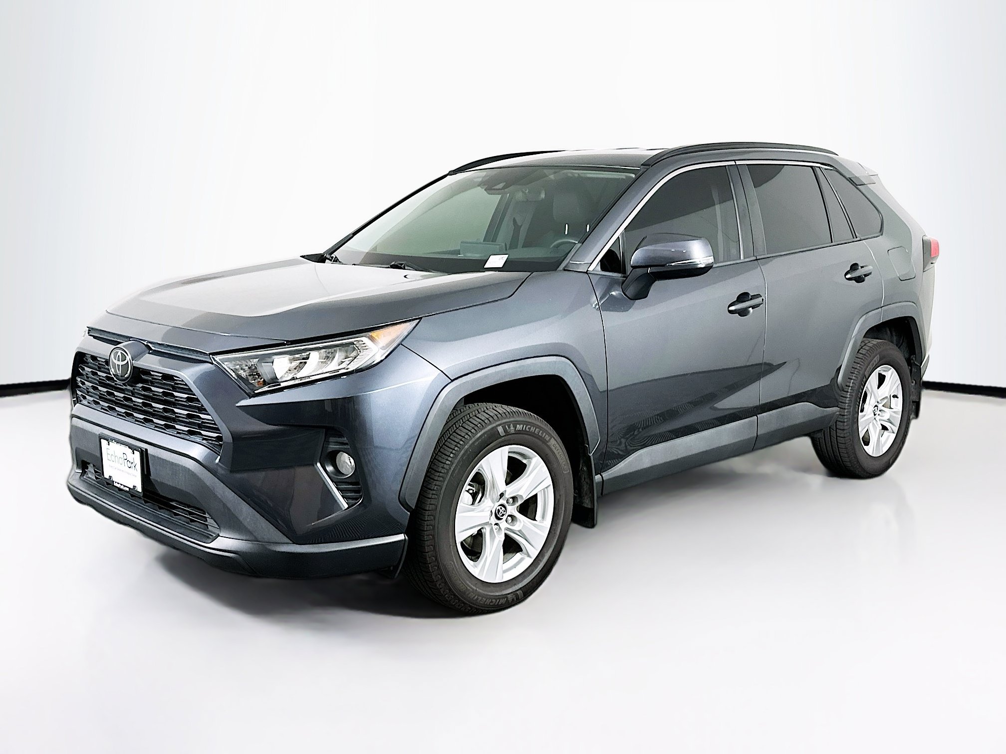 Used 2021 Toyota RAV4 XLE w/ XLE Grade Weather Package FWD image 3
