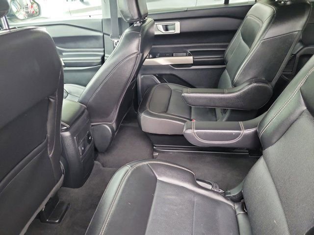 Certified 2022 Ford Explorer Limited w/ Equipment Group 301A RWD image 12