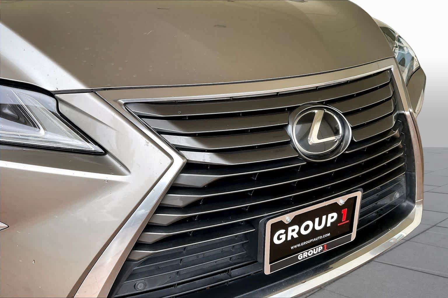 Used 2019 Lexus RX 350 FWD w/ Navigation Package image 27