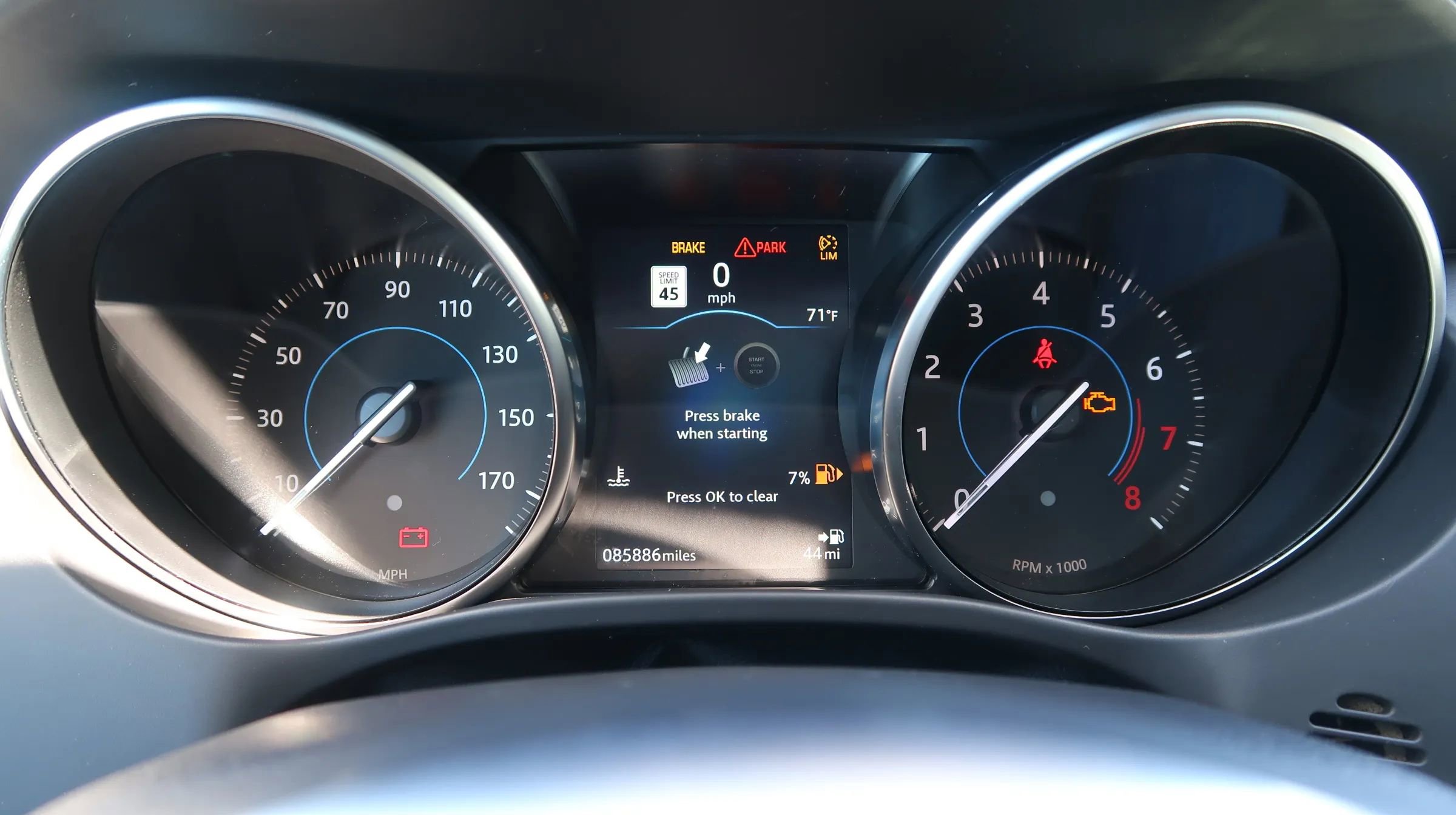 Used 2019 Jaguar F-PACE Prestige AWD/4WD image 15