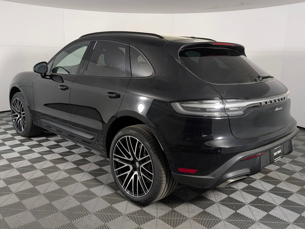 New 2026 Porsche Macan AWD/4WD image 3