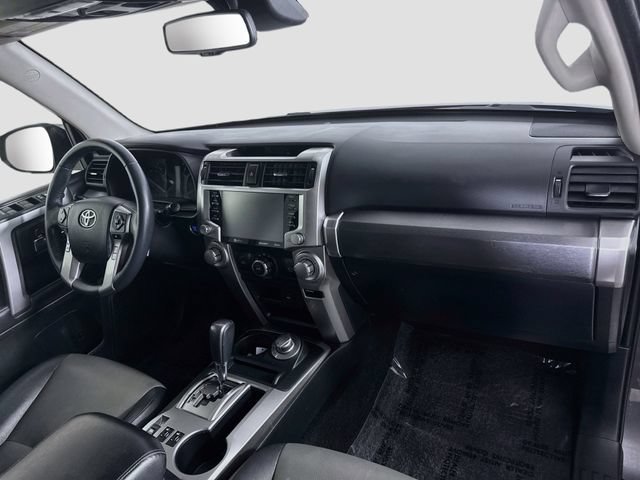 Certified 2021 Toyota 4Runner SR5 Premium w/ Moonroof Package AWD/4WD image 33