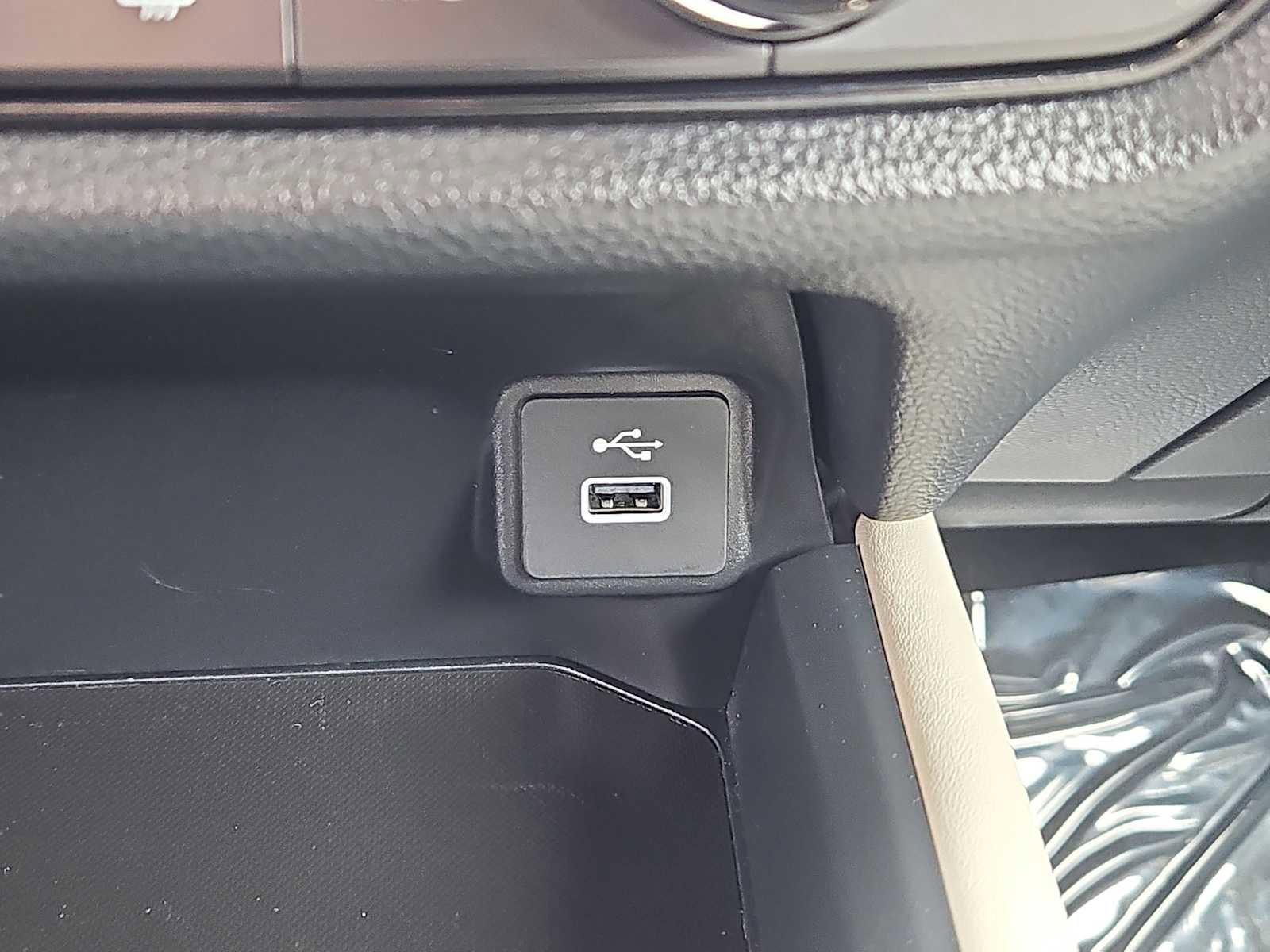 Certified 2023 Honda HR-V LX image 16