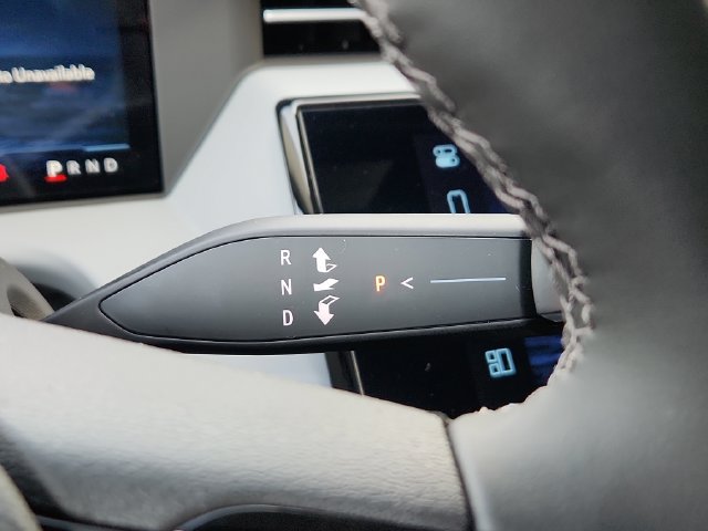 New 2027 Chevrolet Bolt LT w/ Comfort Package FWD image 29