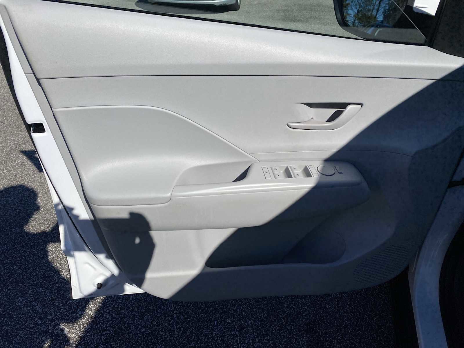 Certified 2024 Hyundai Kona SEL image 28