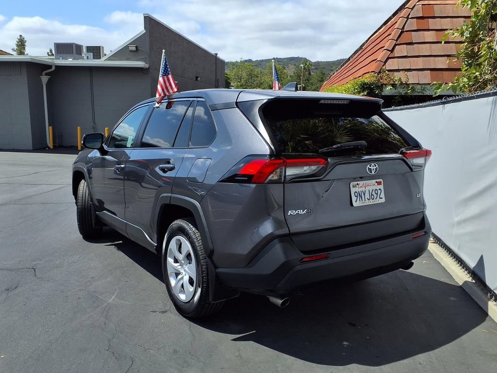 Used 2024 Toyota RAV4 LE FWD image 6