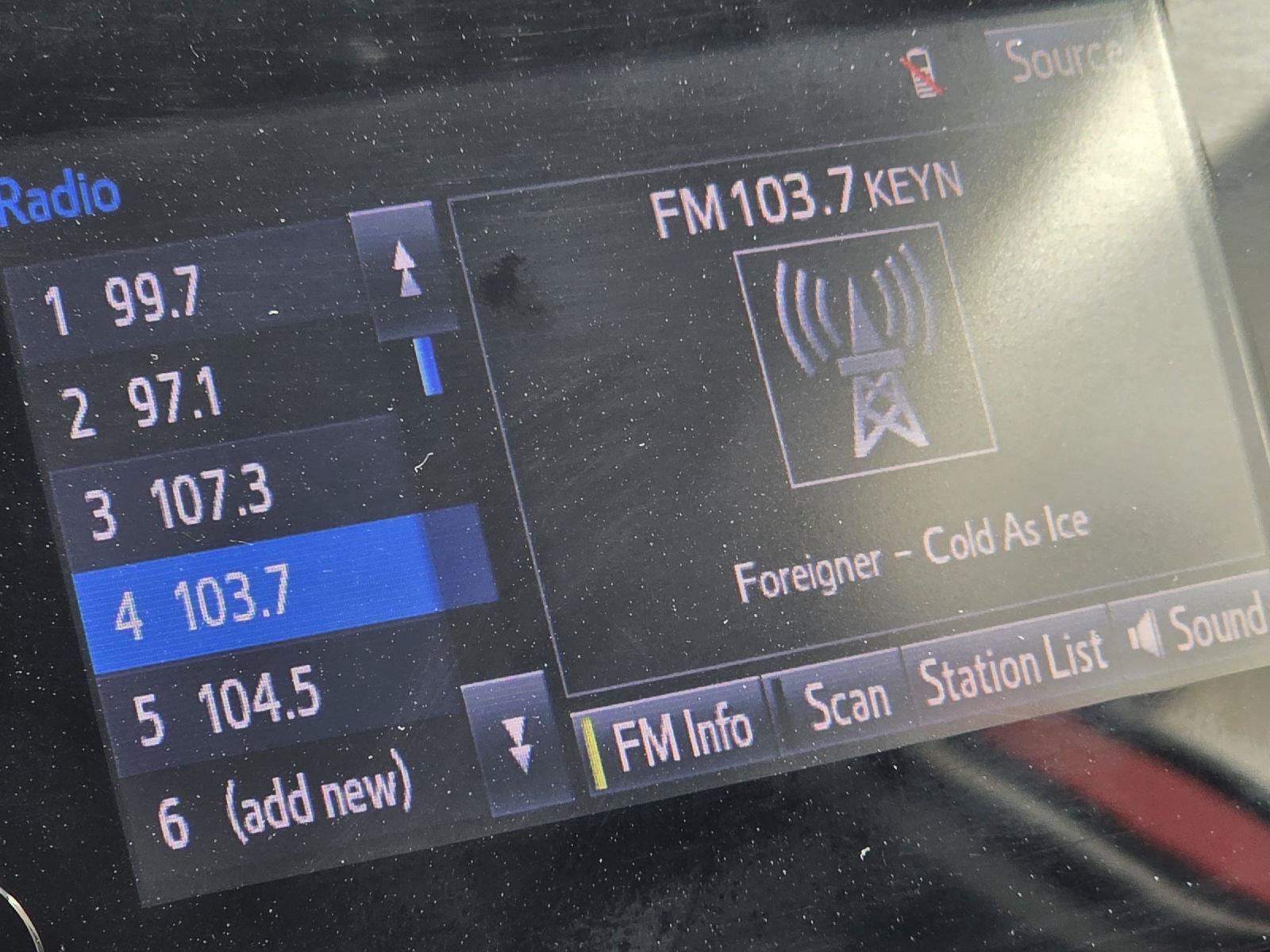 Used 2019 Toyota Prius LE FWD image 19