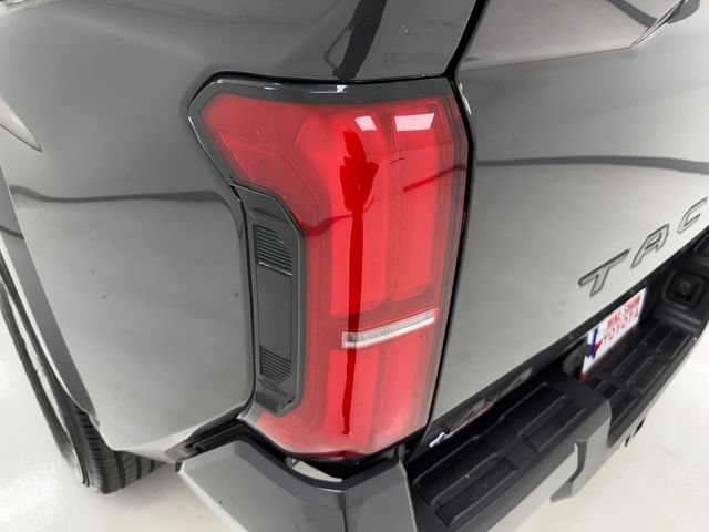 Used 2026 Toyota Tacoma SR5 AWD/4WD image 36