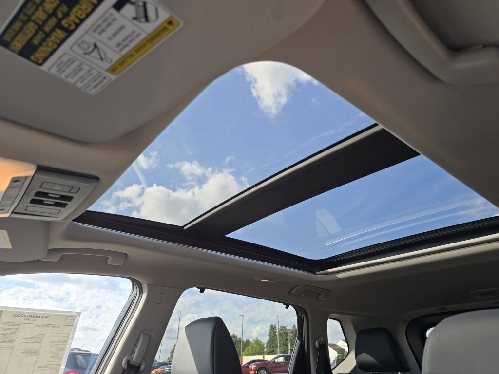 New 2026 Nissan Rogue SV w/ SV Premium Package image 3