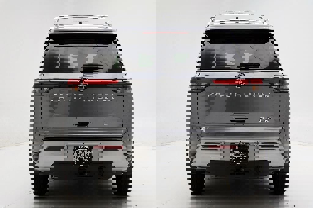 Used 2024 Nissan Pathfinder SL w/ SL Premium Package image 8