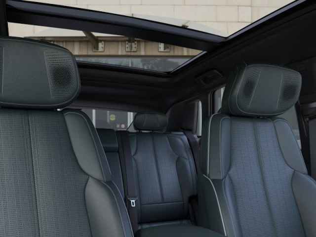 New 2025 Cadillac Lyriq Sport w/ Nappa Leather Package image 25