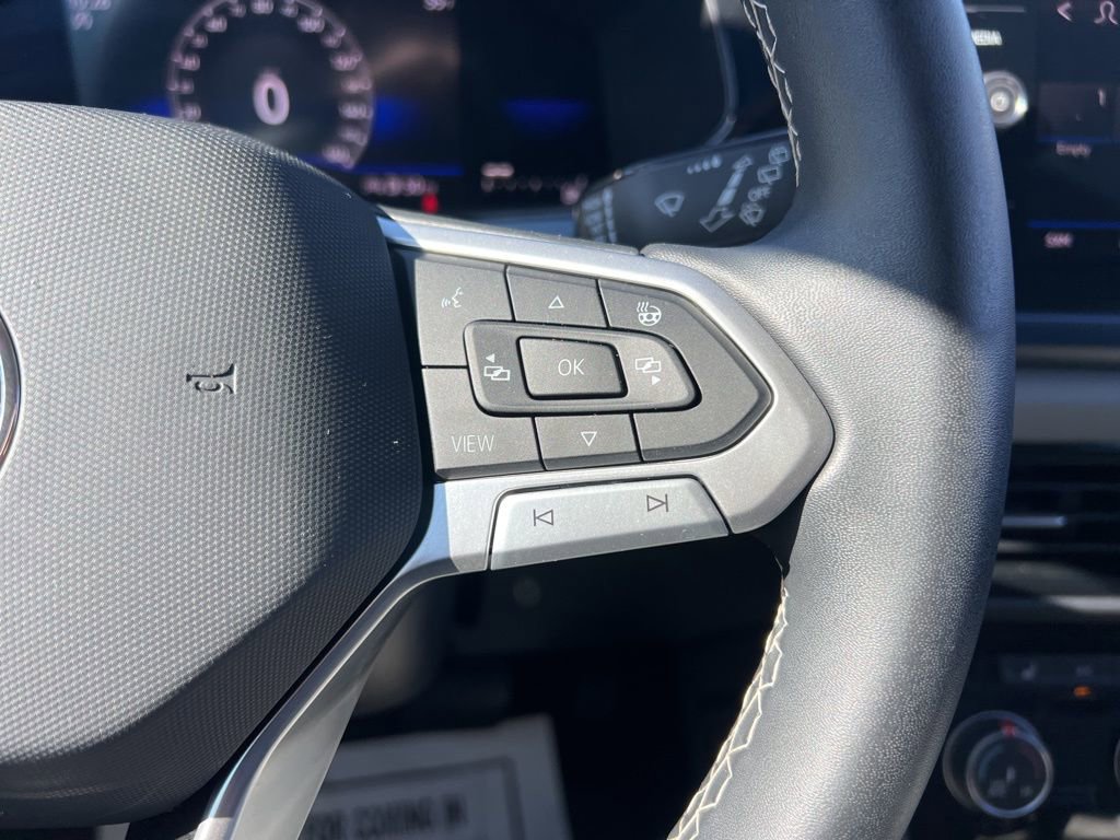 Used 2023 Volkswagen Taos SE image 18