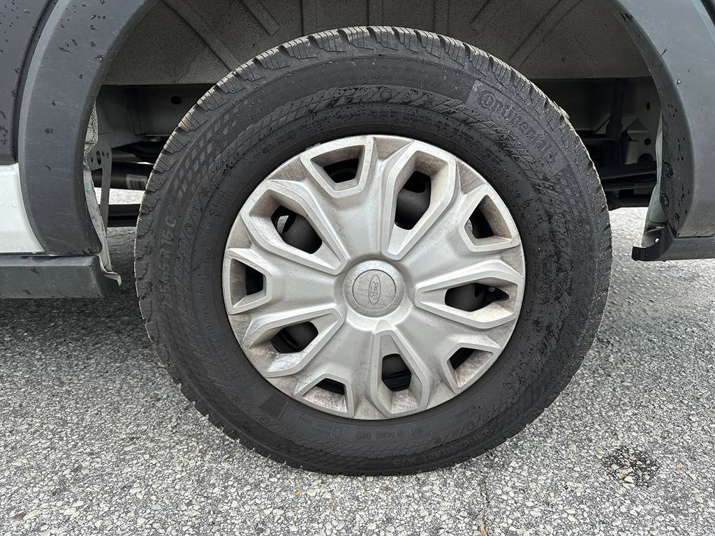 Used 2025 Ford Transit 350 XLT image 38