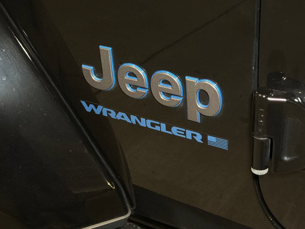 Used 2024 Jeep Wrangler High Altitude AWD/4WD image 20