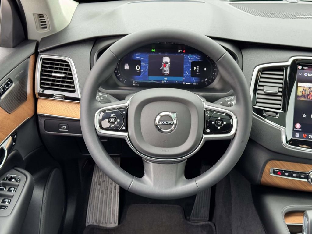 Certified 2023 Volvo XC90 B6 Plus image 12